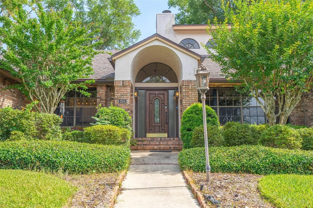 215 Sovereign Court Altamonte Springs FL 32701