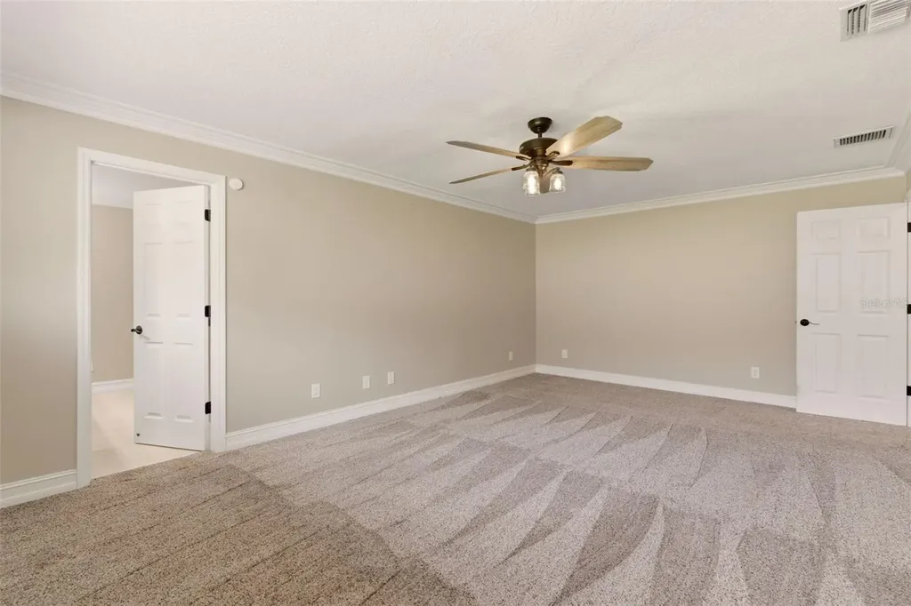 215 Sovereign Court Altamonte Springs FL 32701