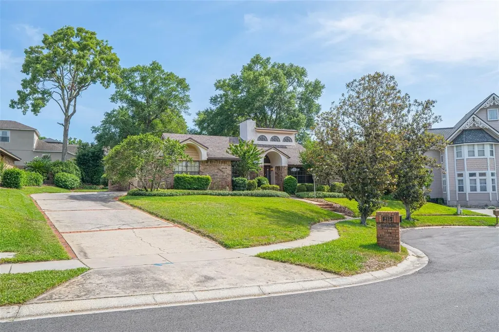 215 Sovereign Court Altamonte Springs FL 32701