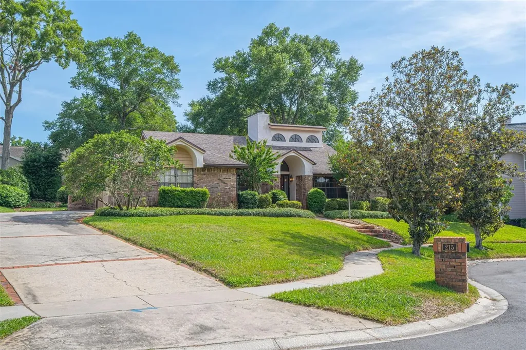 215 Sovereign Court Altamonte Springs FL 32701