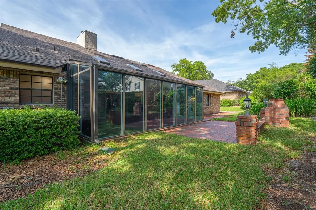 215 Sovereign Court Altamonte Springs FL 32701
