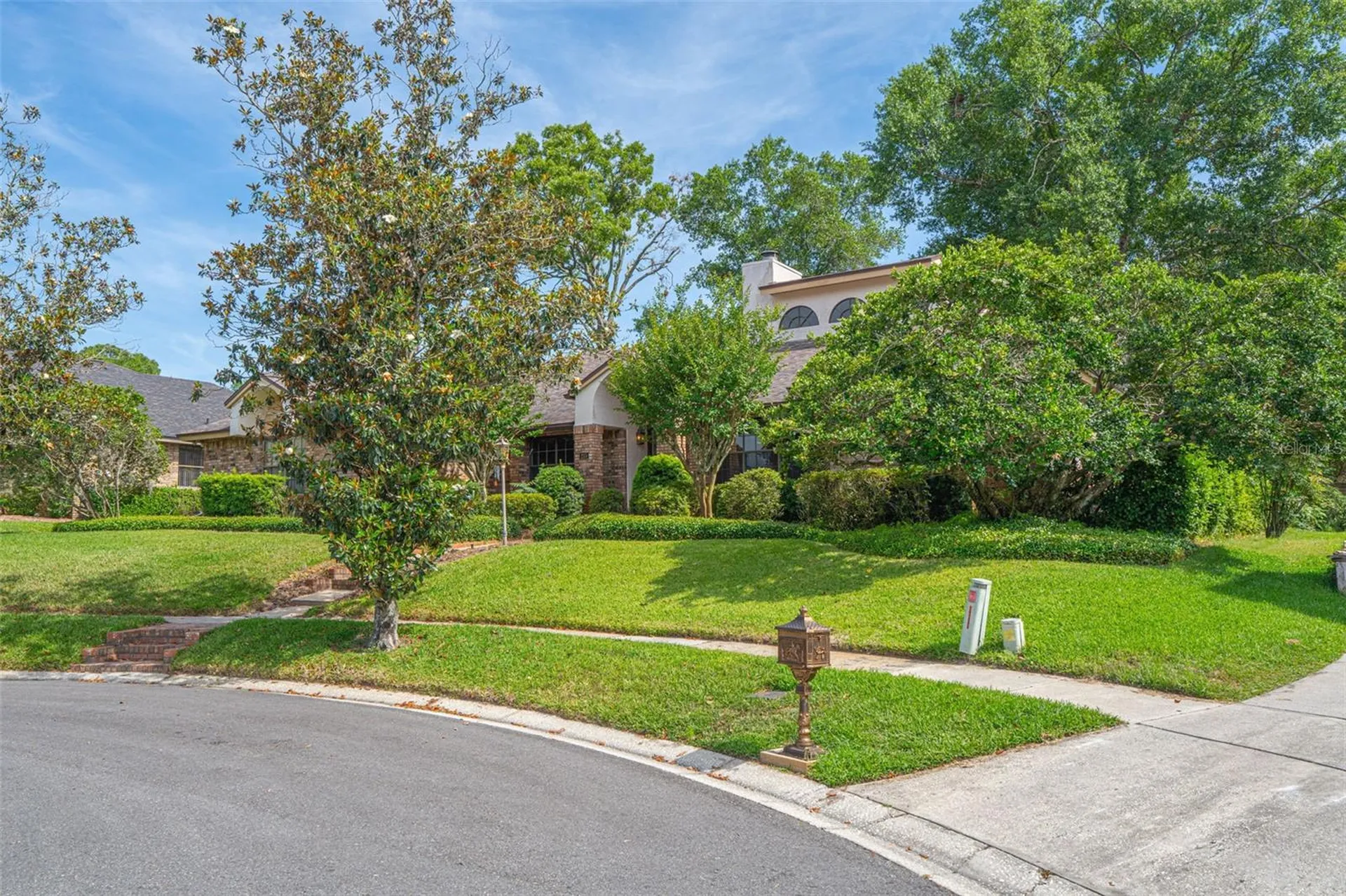 215 Sovereign Court Altamonte Springs FL 32701