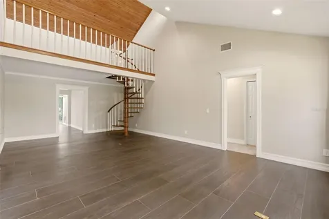 215 Sovereign Court Altamonte Springs FL 32701