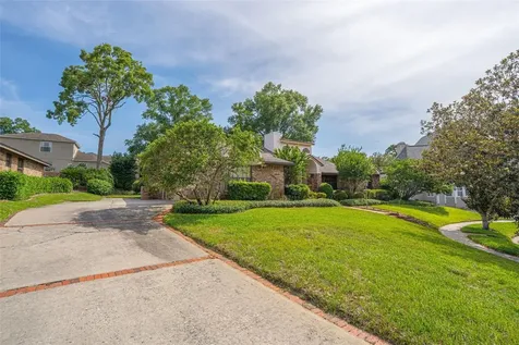 215 Sovereign Court Altamonte Springs FL 32701