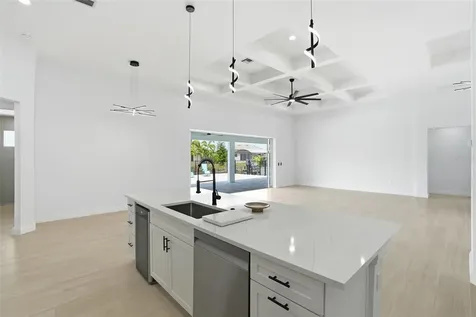 1625 SW 44th Terrace Cape Coral FL 33914