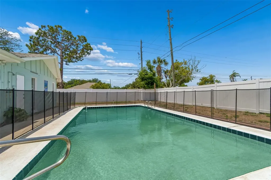 13691 Serena Drive Largo FL 33774