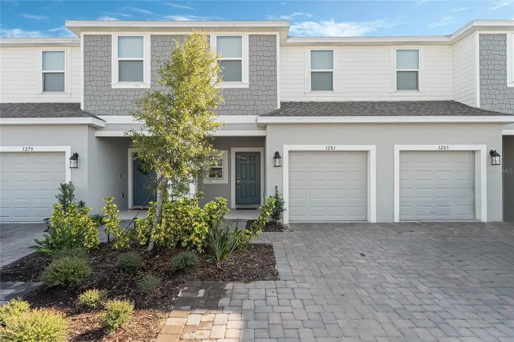 1281 Axel Graeson Avenue Kissimmee FL 34744