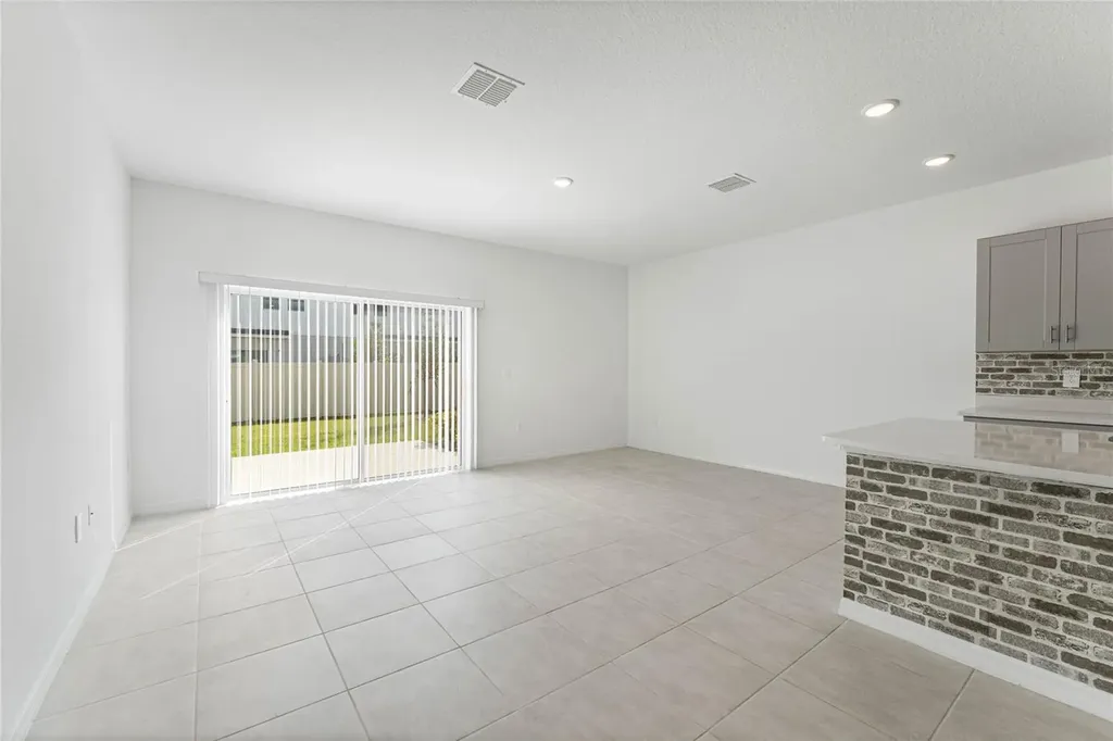 1281 Axel Graeson Avenue Kissimmee FL 34744