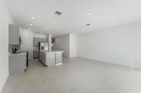 1281 Axel Graeson Avenue Kissimmee FL 34744
