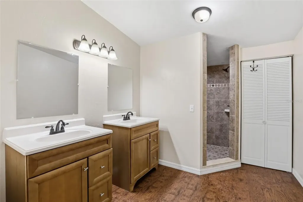 7651 NW 153rd Lane Chiefland FL 32626