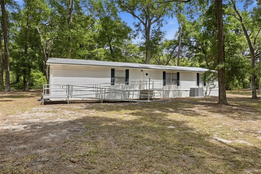 7651 NW 153rd Lane Chiefland FL 32626