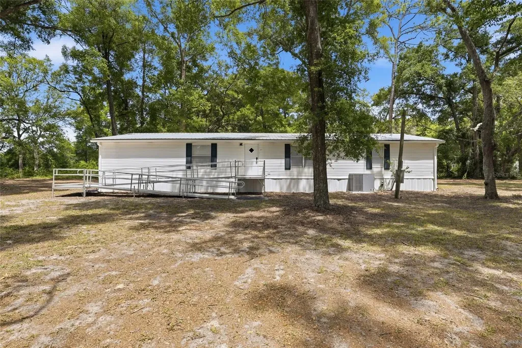 7651 NW 153rd Lane Chiefland FL 32626