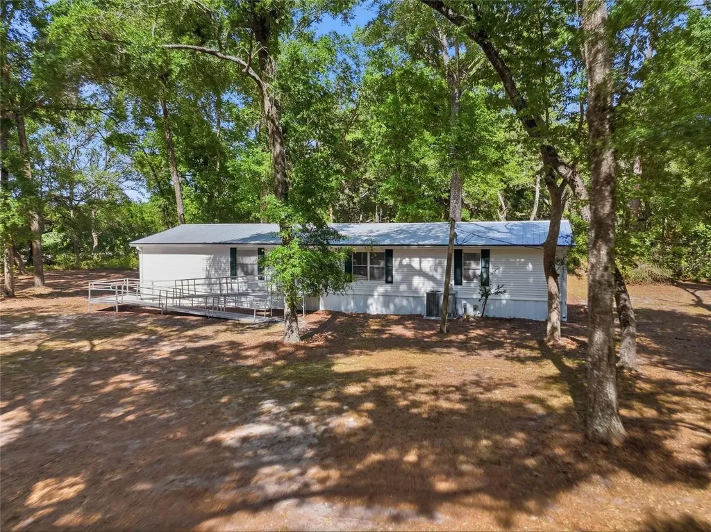 7651 NW 153rd Lane Chiefland FL 32626