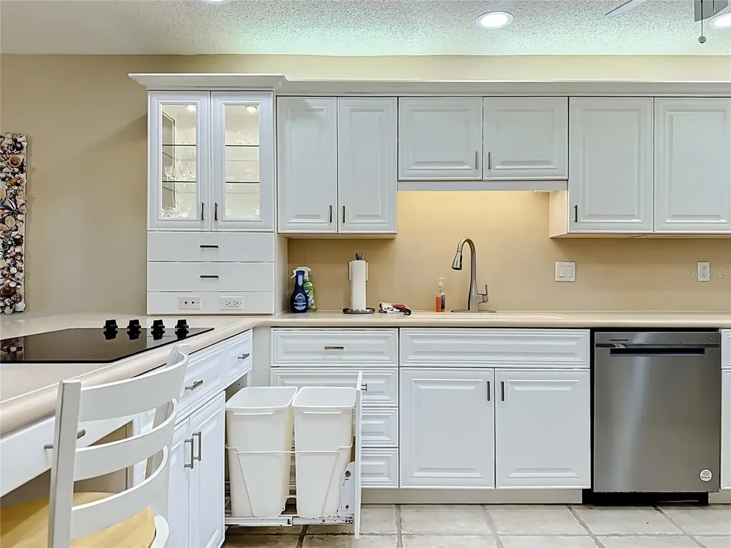 1515 Pelican Point Drive Sarasota FL 34231