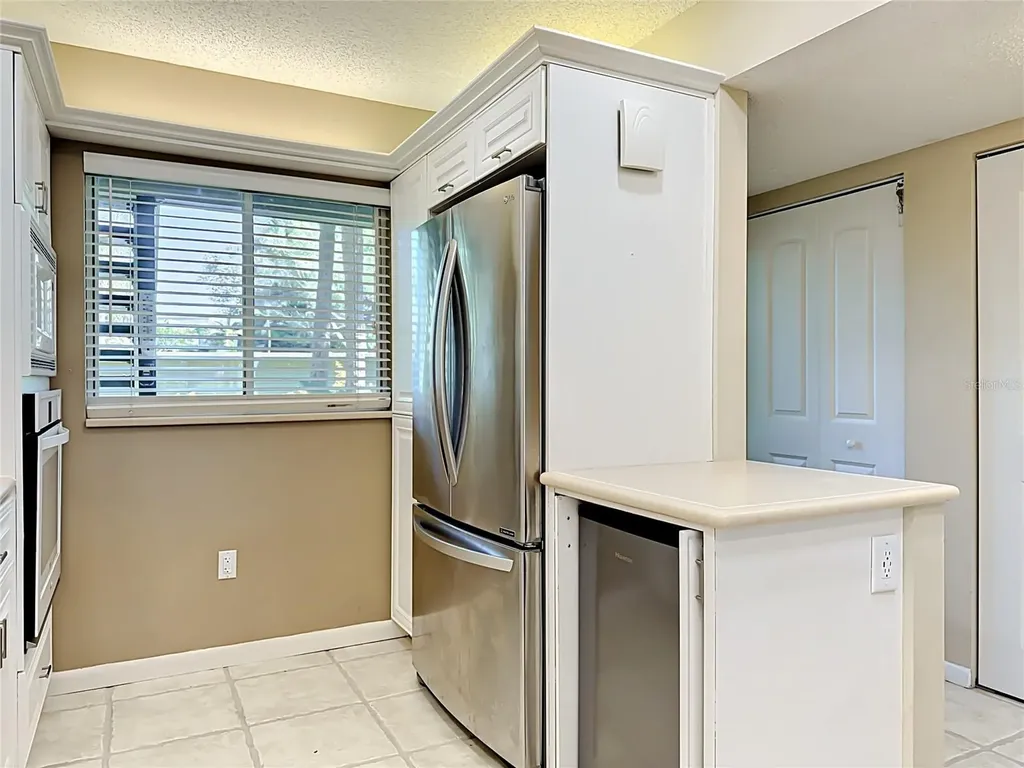 1515 Pelican Point Drive Sarasota FL 34231