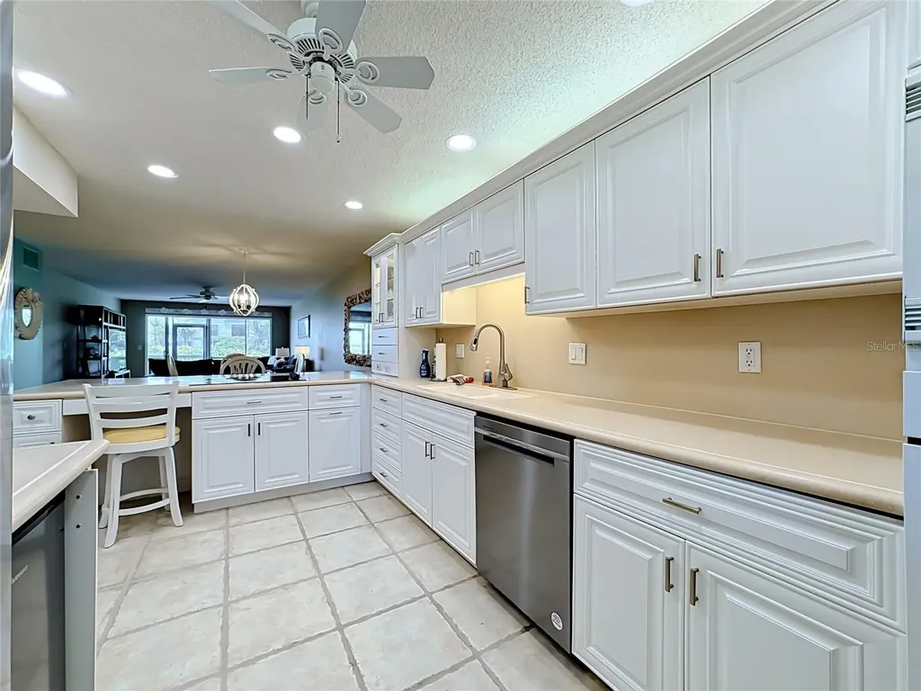 1515 Pelican Point Drive Sarasota FL 34231