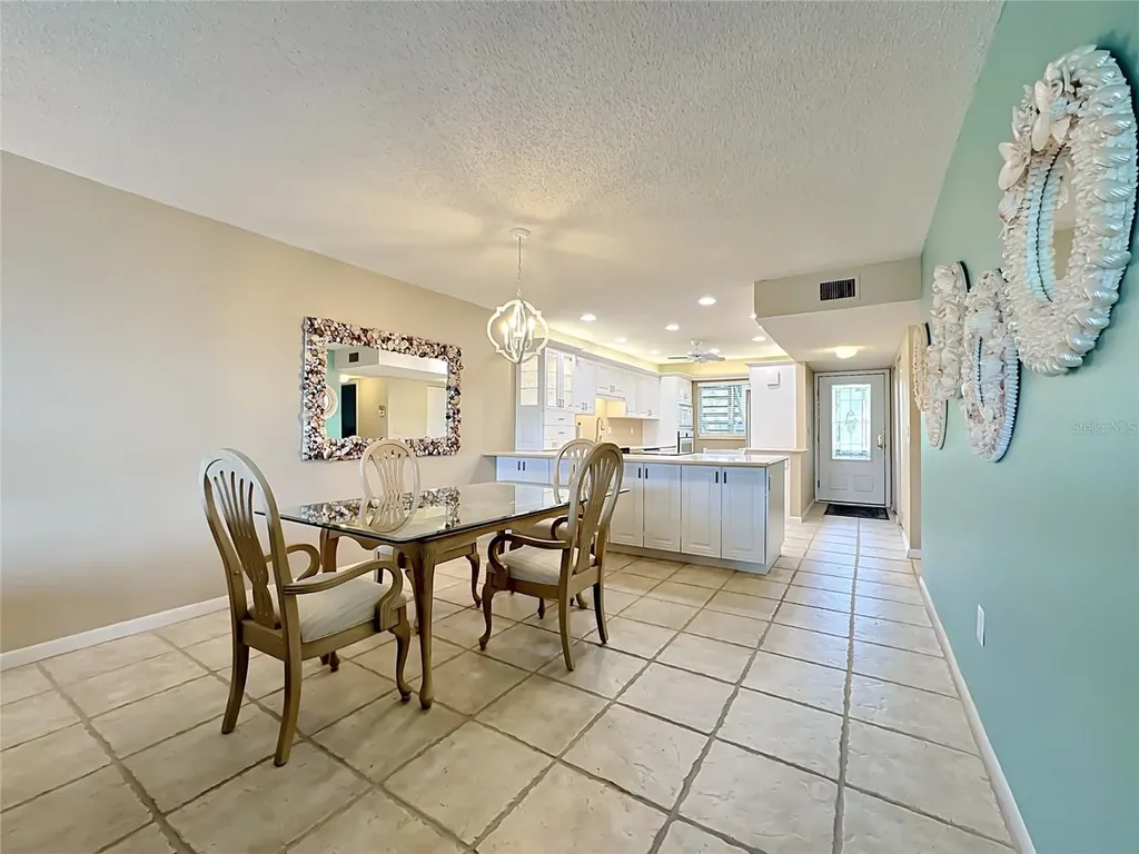 1515 Pelican Point Drive Sarasota FL 34231