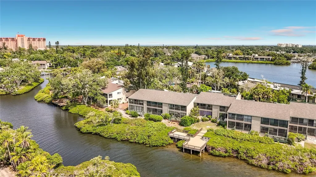 1515 Pelican Point Drive Sarasota FL 34231