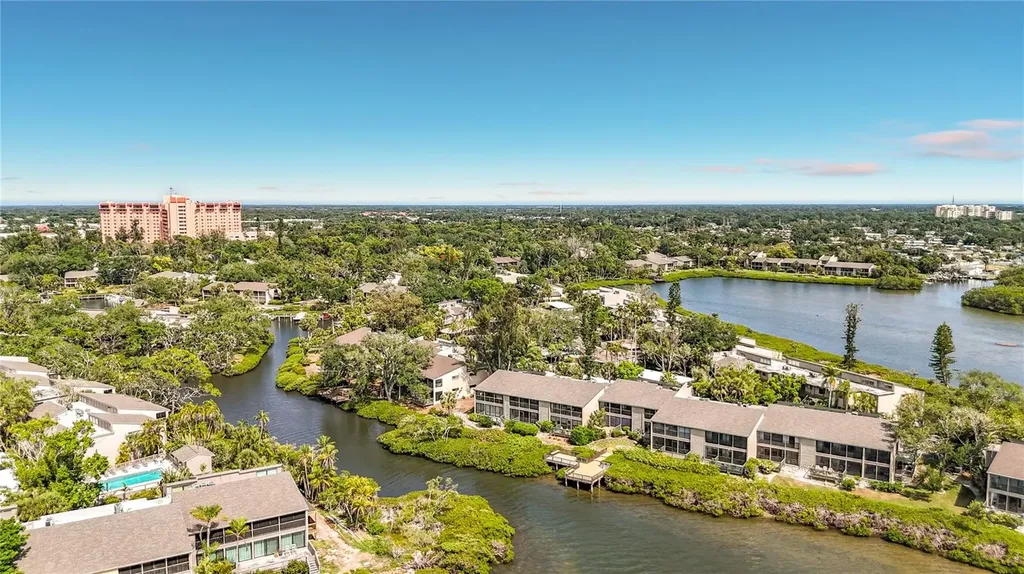 1515 Pelican Point Drive Sarasota FL 34231