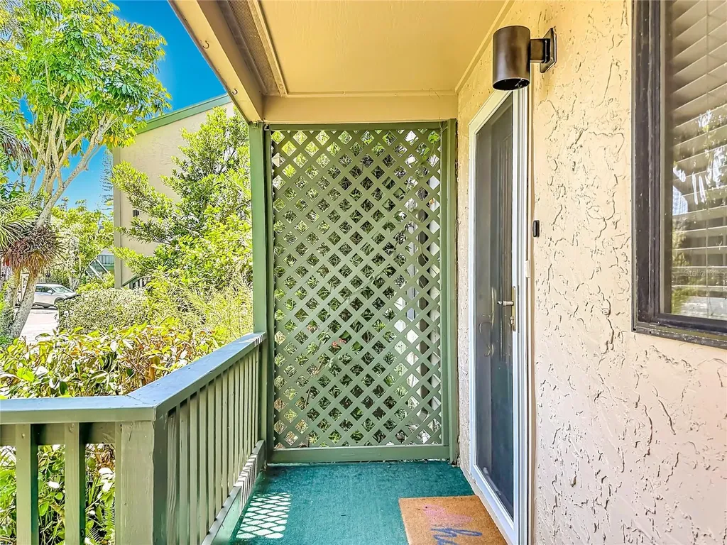 1515 Pelican Point Drive Sarasota FL 34231