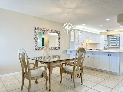 1515 Pelican Point Drive Sarasota FL 34231