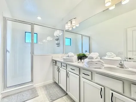 10012 Voyager Way Orlando FL 32821