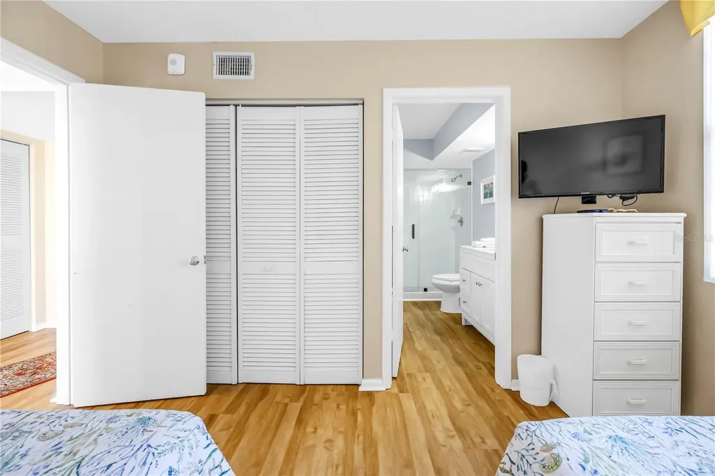 6021 Bahia Del Mar Circle St Petersburg FL 33715