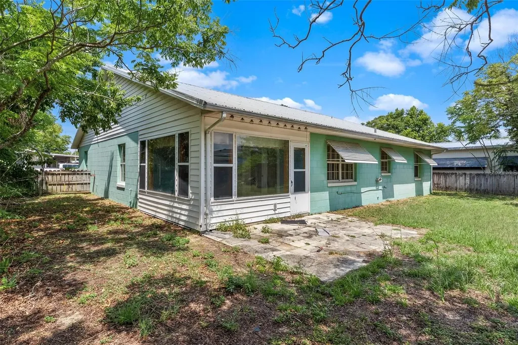1 Bonaire Place Umatilla FL 32784