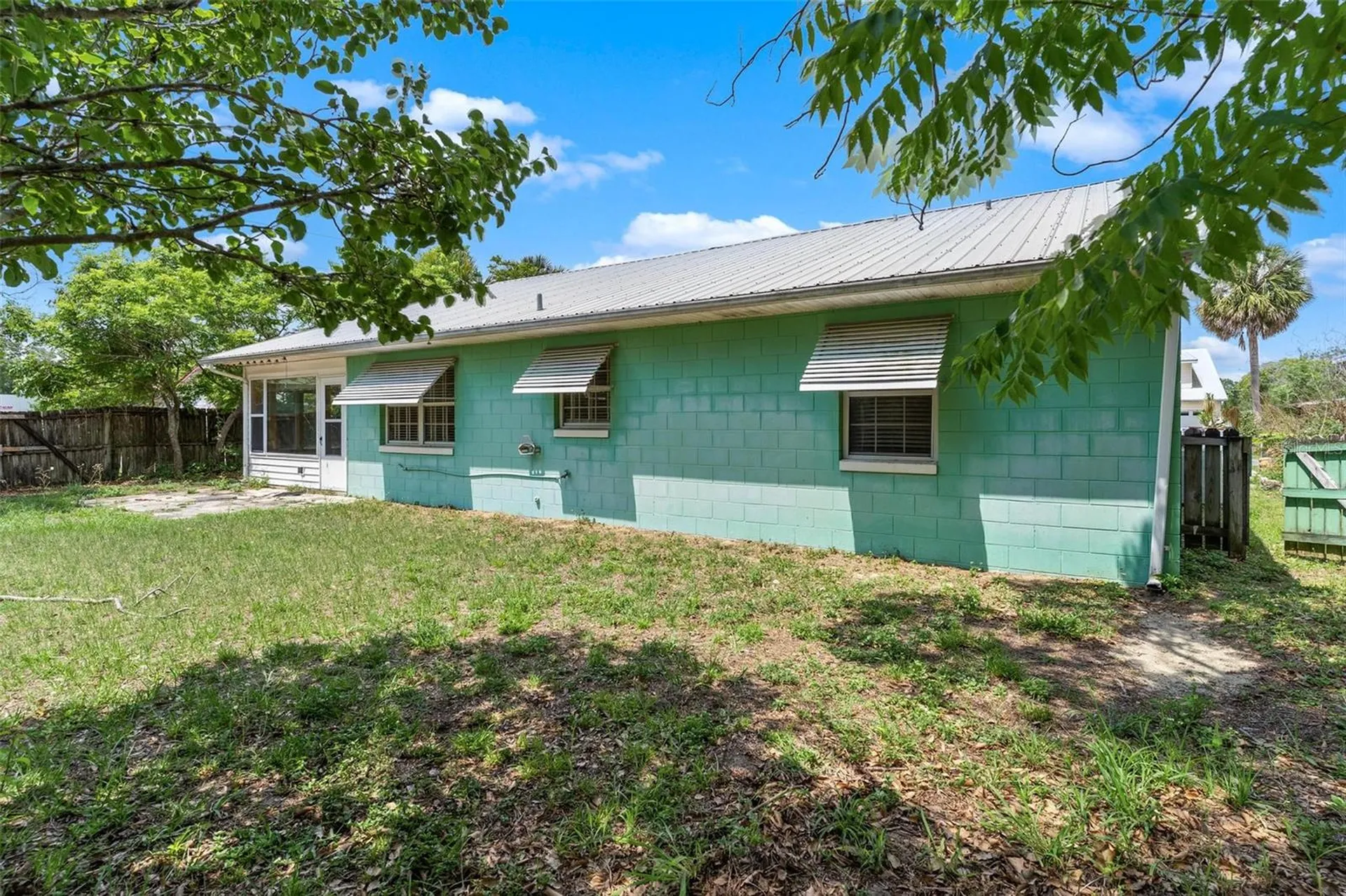 1 Bonaire Place Umatilla FL 32784