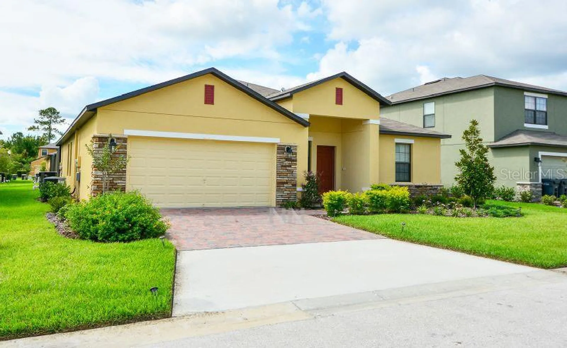 1014 Cypress Pointe Boulevard Davenport FL 33896