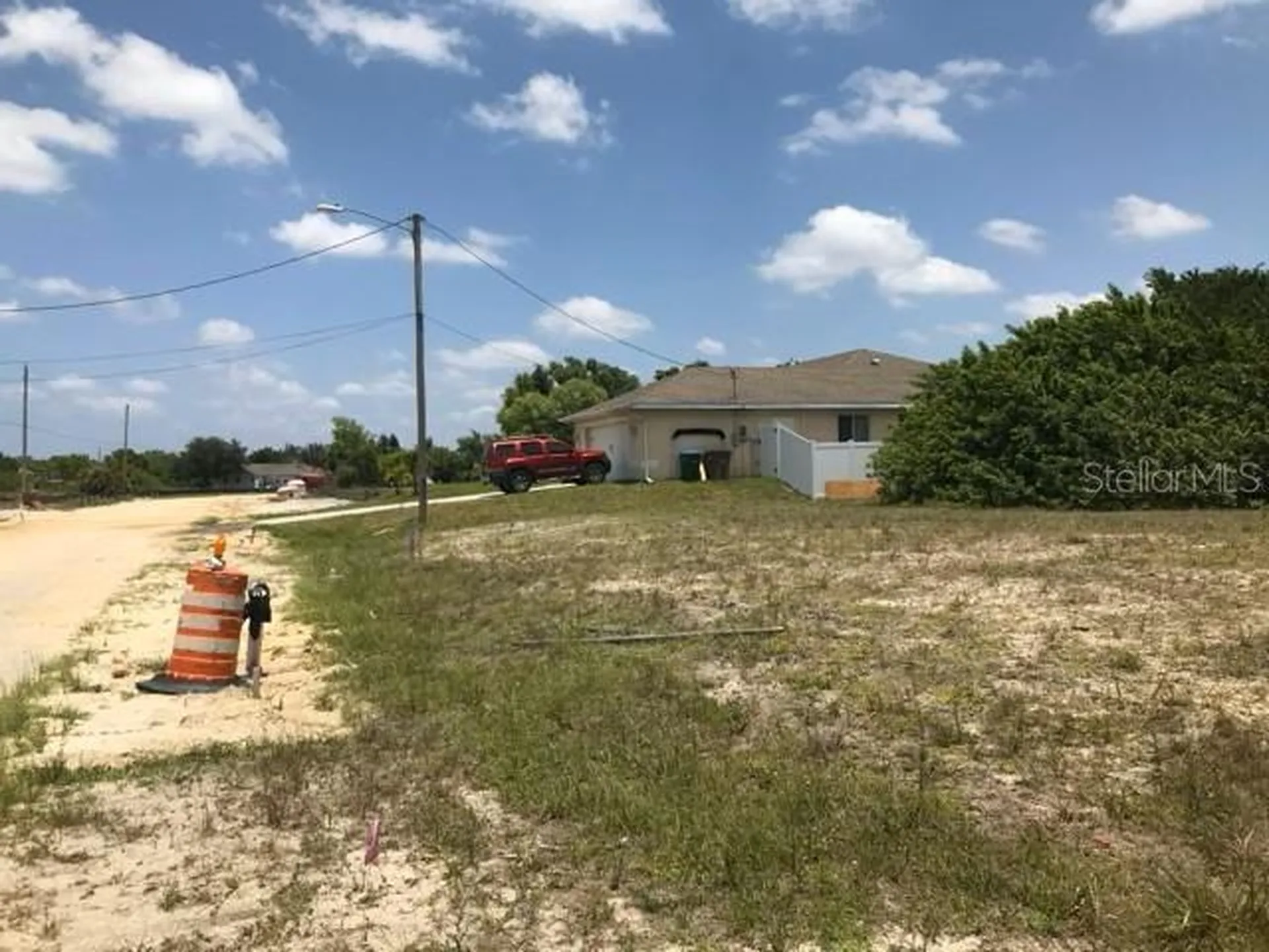 215 SW 9th Place Cape Coral FL 33991