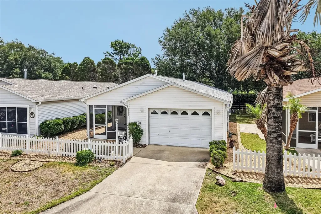 2019 Thurmond Avenue The Villages FL 32162