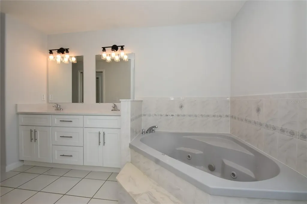 17 White Hall Drive Palm Coast FL 32164