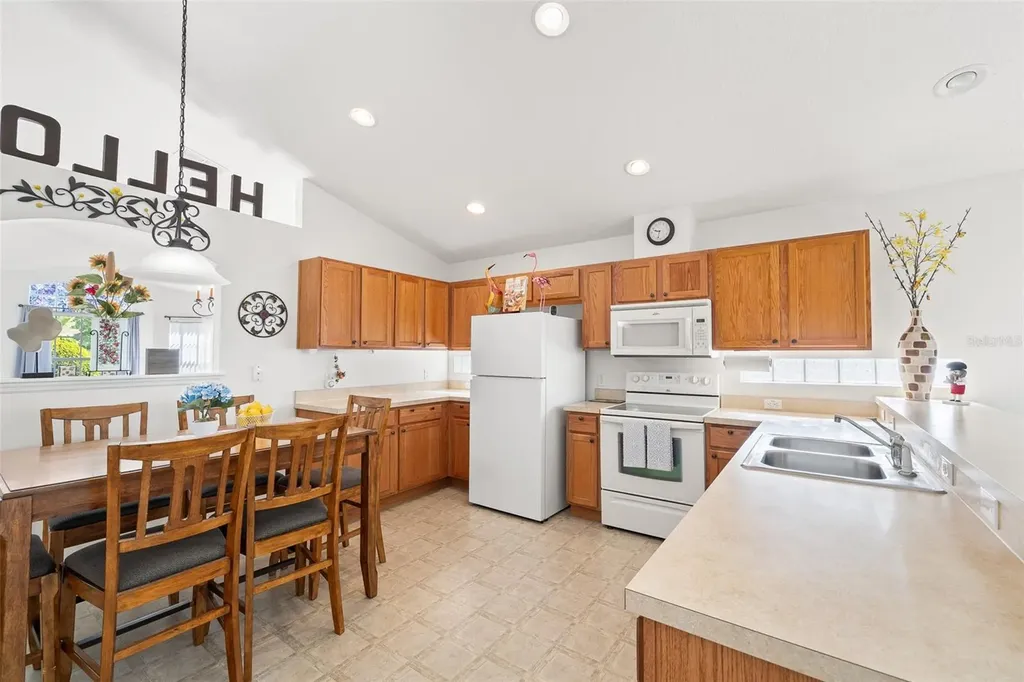 2752 Barclay Lane Kissimmee FL 34743