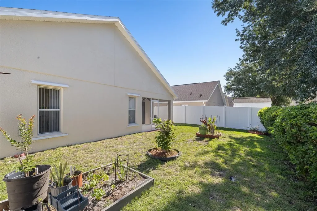 2752 Barclay Lane Kissimmee FL 34743