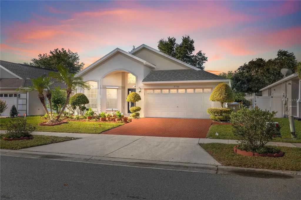 2752 Barclay Lane Kissimmee FL 34743