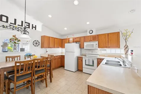 2752 Barclay Lane Kissimmee FL 34743