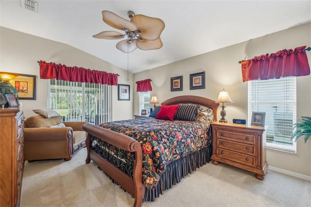 10334 Collar Drive San Antonio FL 33576