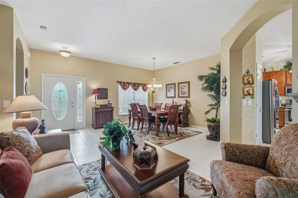 10334 Collar Drive San Antonio FL 33576