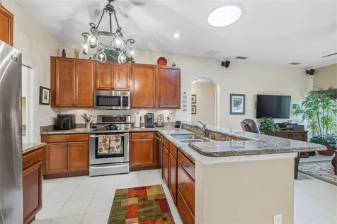 10334 Collar Drive San Antonio FL 33576