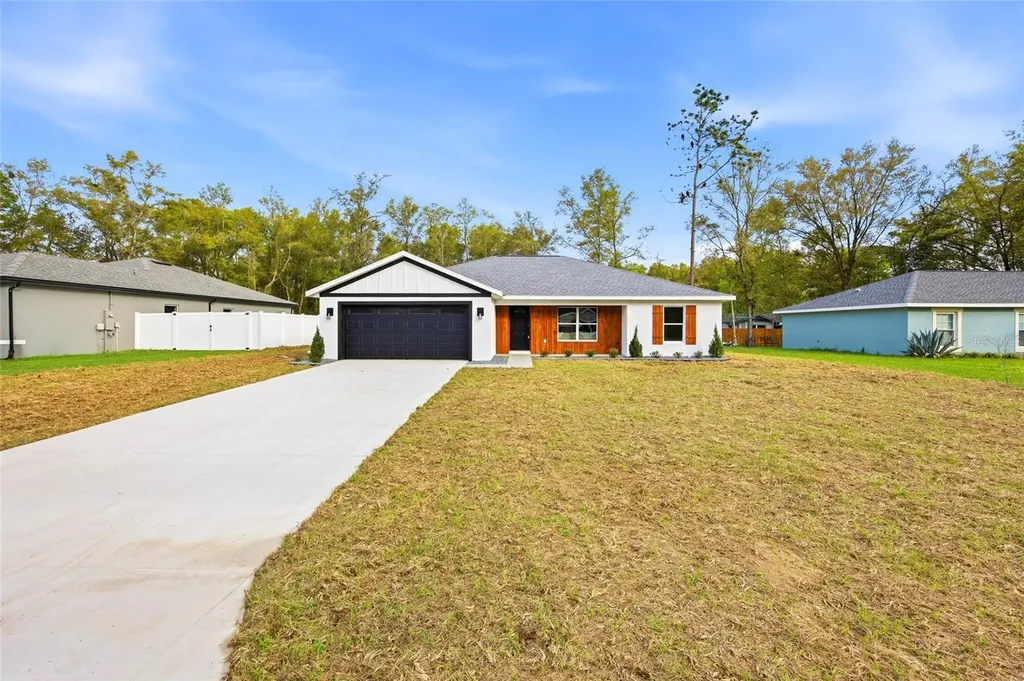 8282 N Pitcairn Way Citrus Springs FL 34434