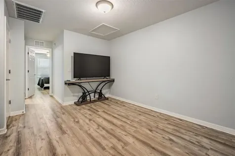 5192 Sylvester Loop Tampa FL 33610