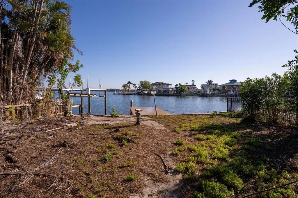 1859 Bayou Grande Boulevard NE St Petersburg FL 33703
