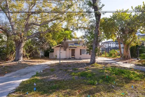 1859 Bayou Grande Boulevard NE St Petersburg FL 33703