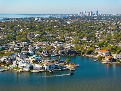 1859 Bayou Grande Boulevard NE St Petersburg FL 33703