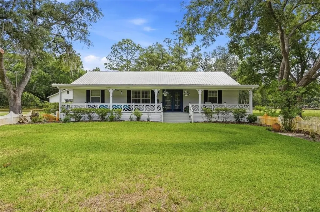 2910 Fritzke Road Dover FL 33527
