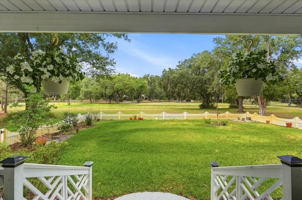 2910 Fritzke Road Dover FL 33527