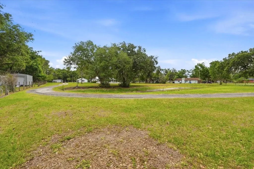 2910 Fritzke Road Dover FL 33527