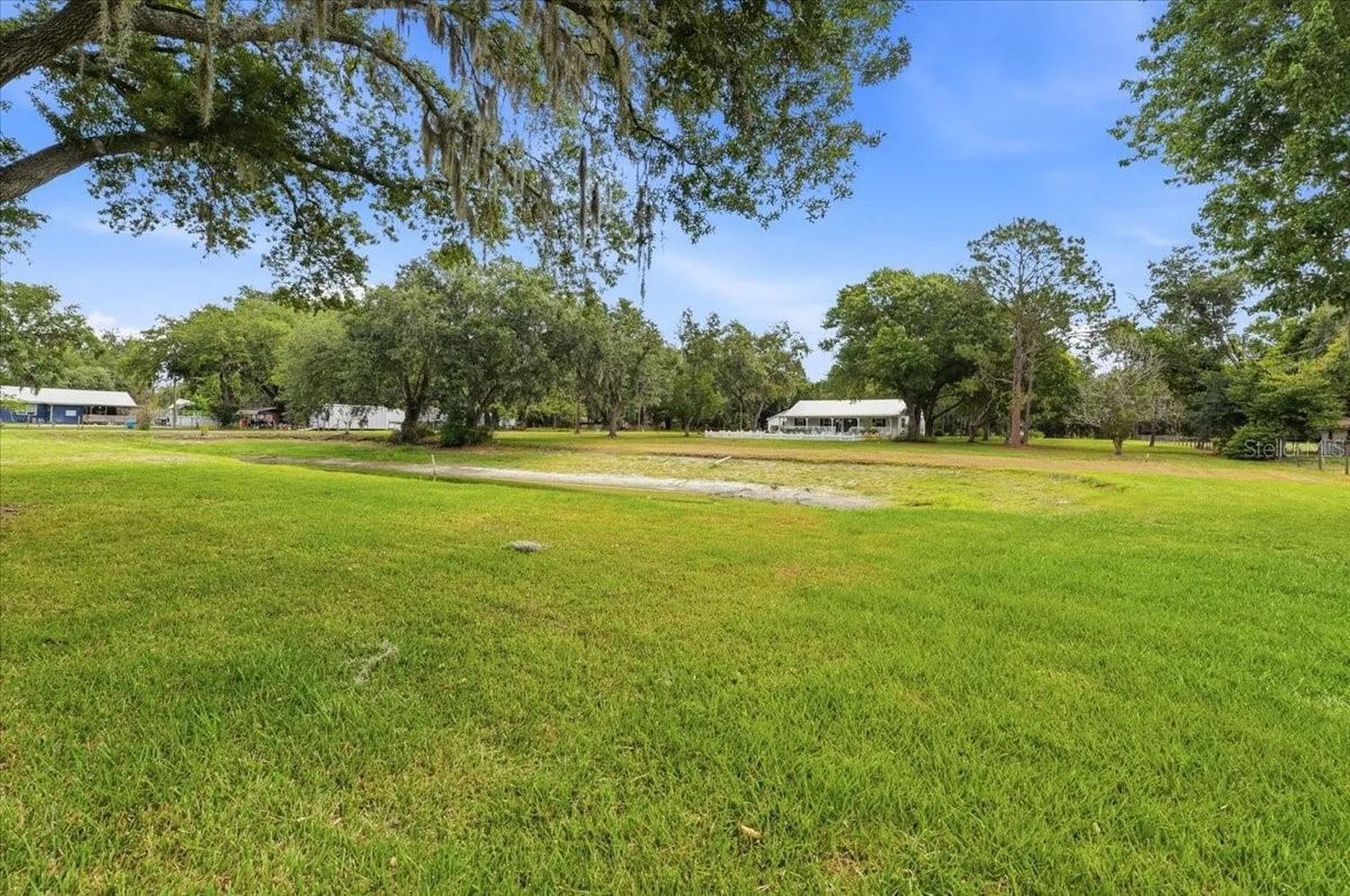 2910 Fritzke Road Dover FL 33527