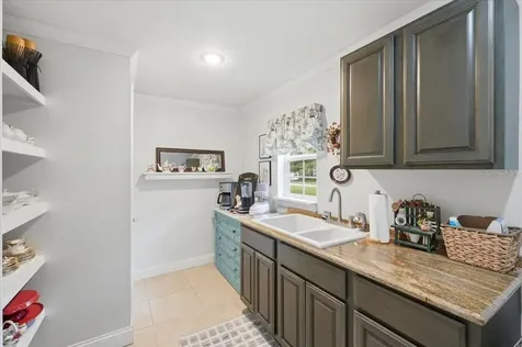 2910 Fritzke Road Dover FL 33527